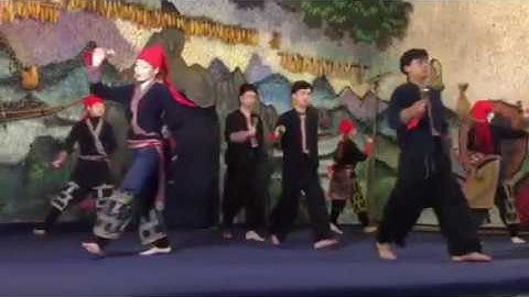Múa chuông ,dân tộc Dao đỏ ,bản Cát Cát,Sapa