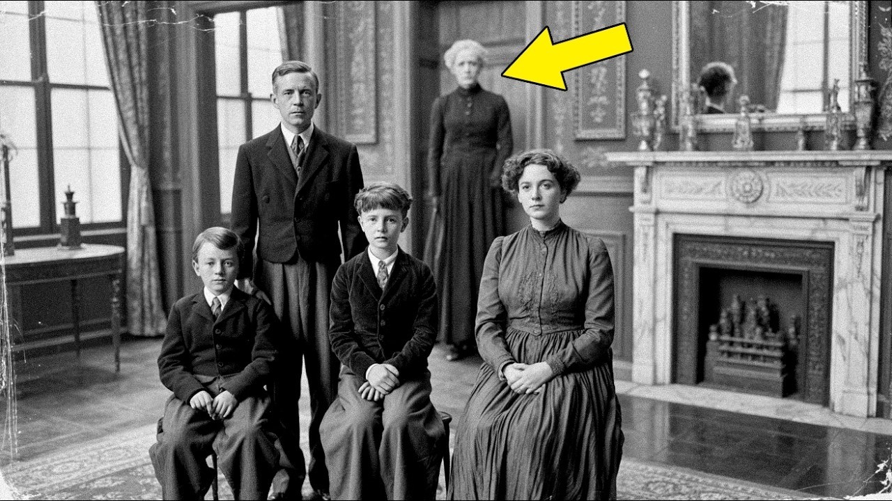 A 1913 portrait seemed ordinary—until the frame’s glass reflected someone already dead