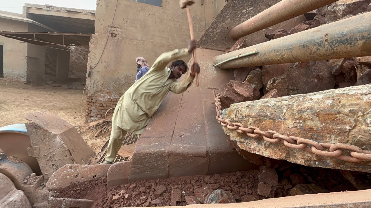 “Unstoppable Rock Crusher: Smashing Giant Stones with Brutal Force #stonecrusher