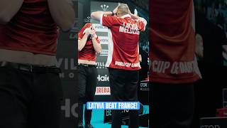 Madars Razma sends Latvia through to the quarter-finals! 🇱🇻 | 2026 BetVictor World Cup of Darts