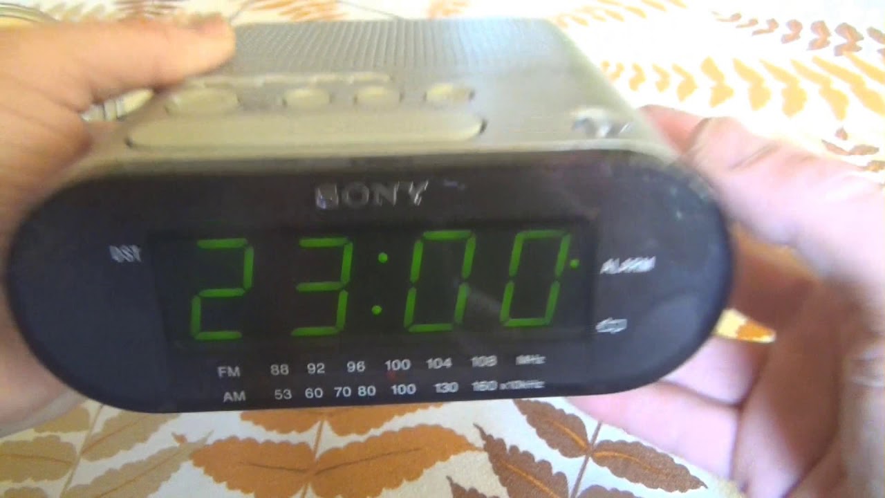 Radio Am/fm Reloj Despertador Digital Sony Icf-c1