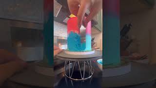Sped up video of me decorating a flamingo cake for a friends... #Shorts #kaylacheeneykakes
