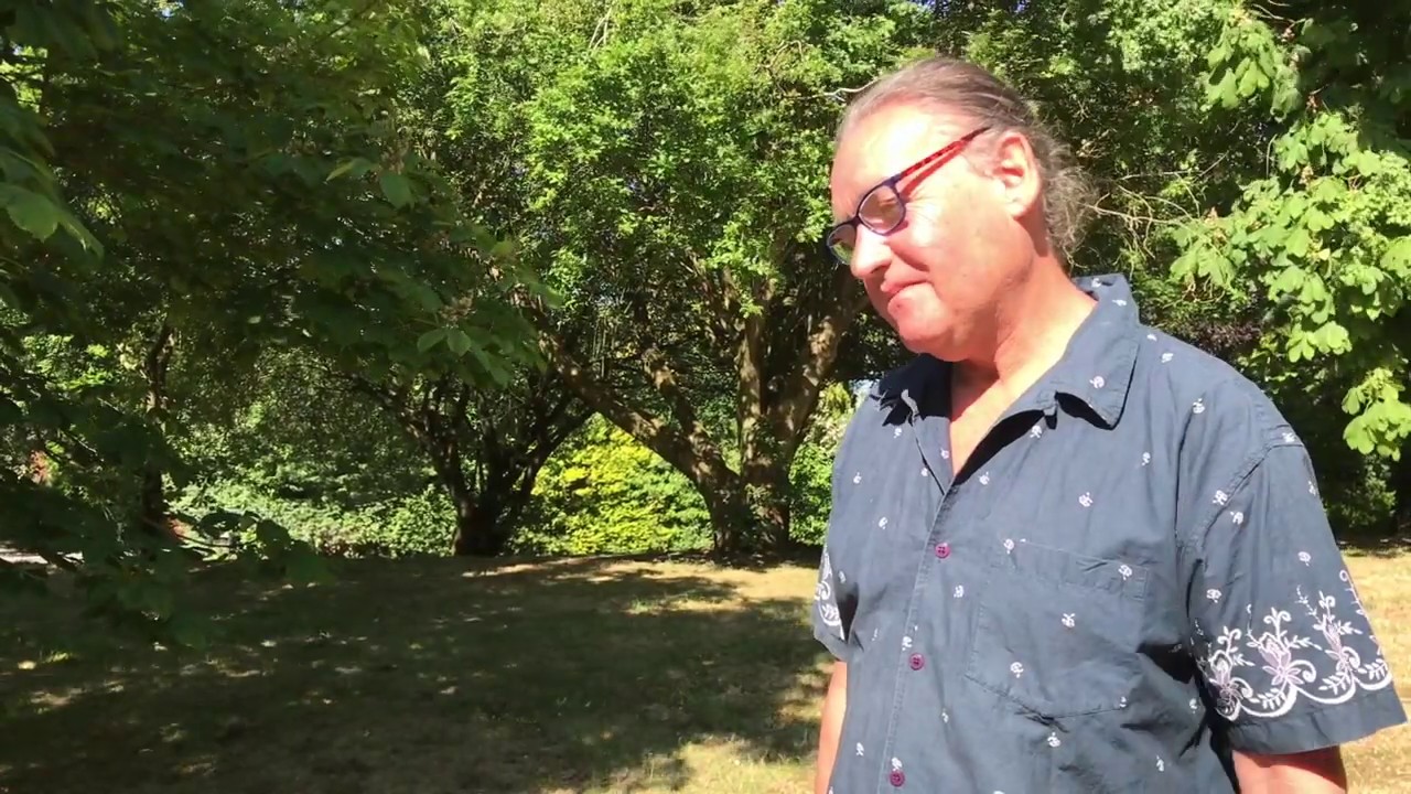 The Bradleys meet Jeremy Wright QC MP on the lawn of Jubilee House, Kenilworth 2020 YouTube