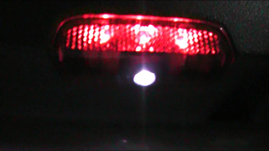 Plafoniere Targa Golf 7 : Luci led plafoniera auto rimangono accese golf luce