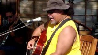 Uncle Willie K at Kimos (You Ku'uipo 9/26/10) chords