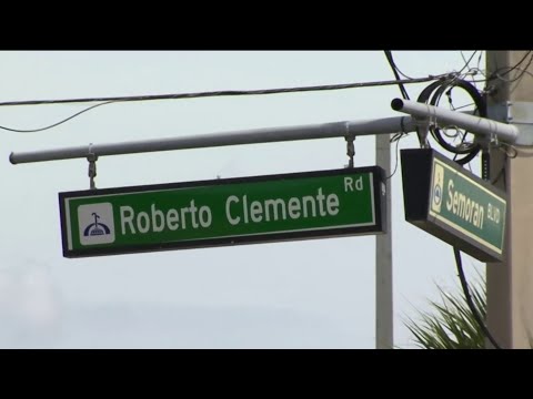 City of Orlando unveils new Roberto Clemente street sign