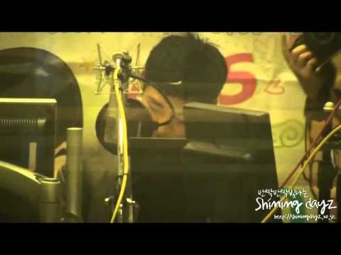 [fancam] 101004 Minho laughing his ass out at Sukira