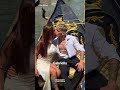 Pareja de recién casados pierde la vida tras ser embestida por taxi acuático en Venecia