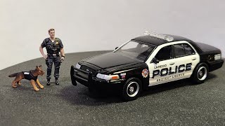 2010 Ford Crown Victoria Police Interceptor, Laredo, Texas Police Greenlight 1/64 