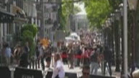 Nederlanders betuigen laatste eer aan vermoorde journalist
