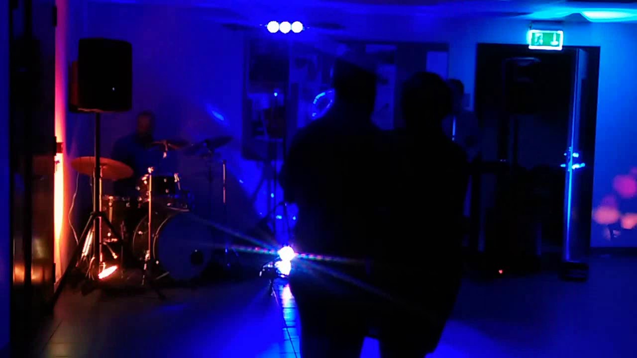 Ansambel Singapur Live Puurmanis