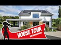 Modernes Einfamilienhaus mit integriertem Carport | Fertighaus Weiss | House Tour | Hausbau Helden