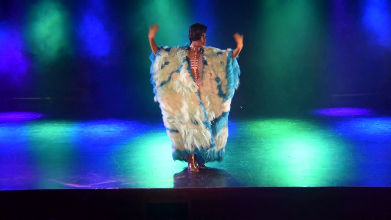 Dickinson College 3rd Annual Drag Show Shea Coulee I'm Every Woman