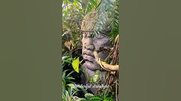 Wonderful sculpture #sculpture #monument #green #jungle #followformore #walkingtour