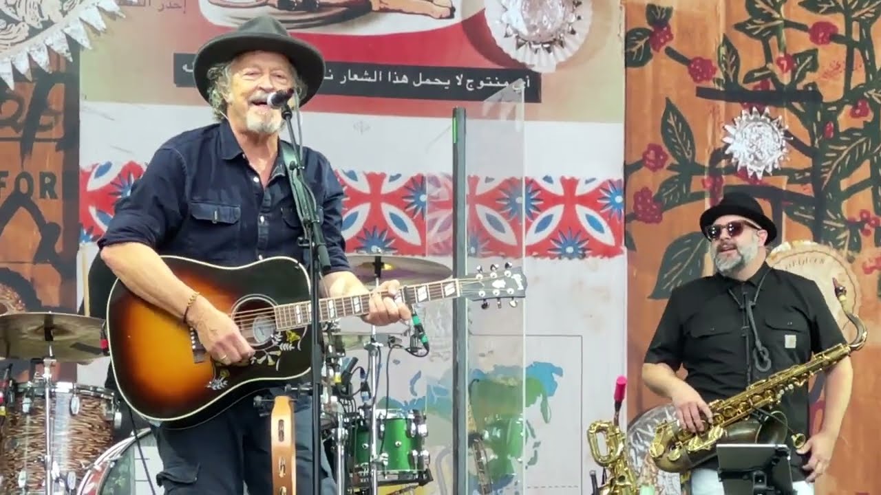 Niedeckens BAP Sommer 2023 Open Air - 12.08.2023 Kunstrasen Bonn - Hück ess sing Band en der Stadt