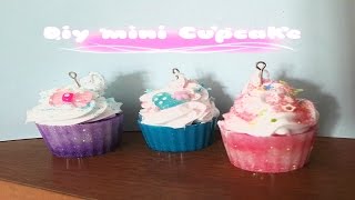 DIY - Creiamo dei mini Cupcake con resina e silicone! 