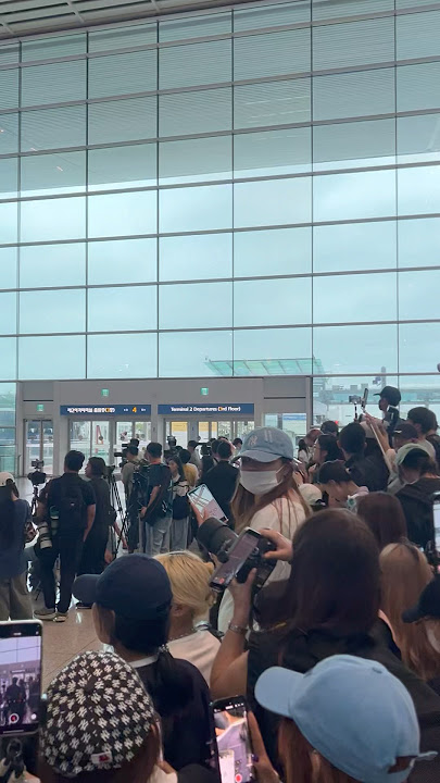 TaeHyung AirPort 😳✈️ #taehyung #v #bts #taehyungairport