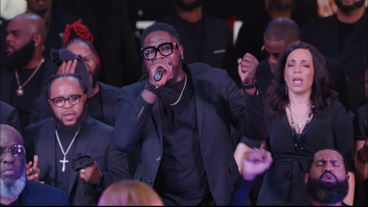 🍋” Mold Me “ Featuring Elijah Bell