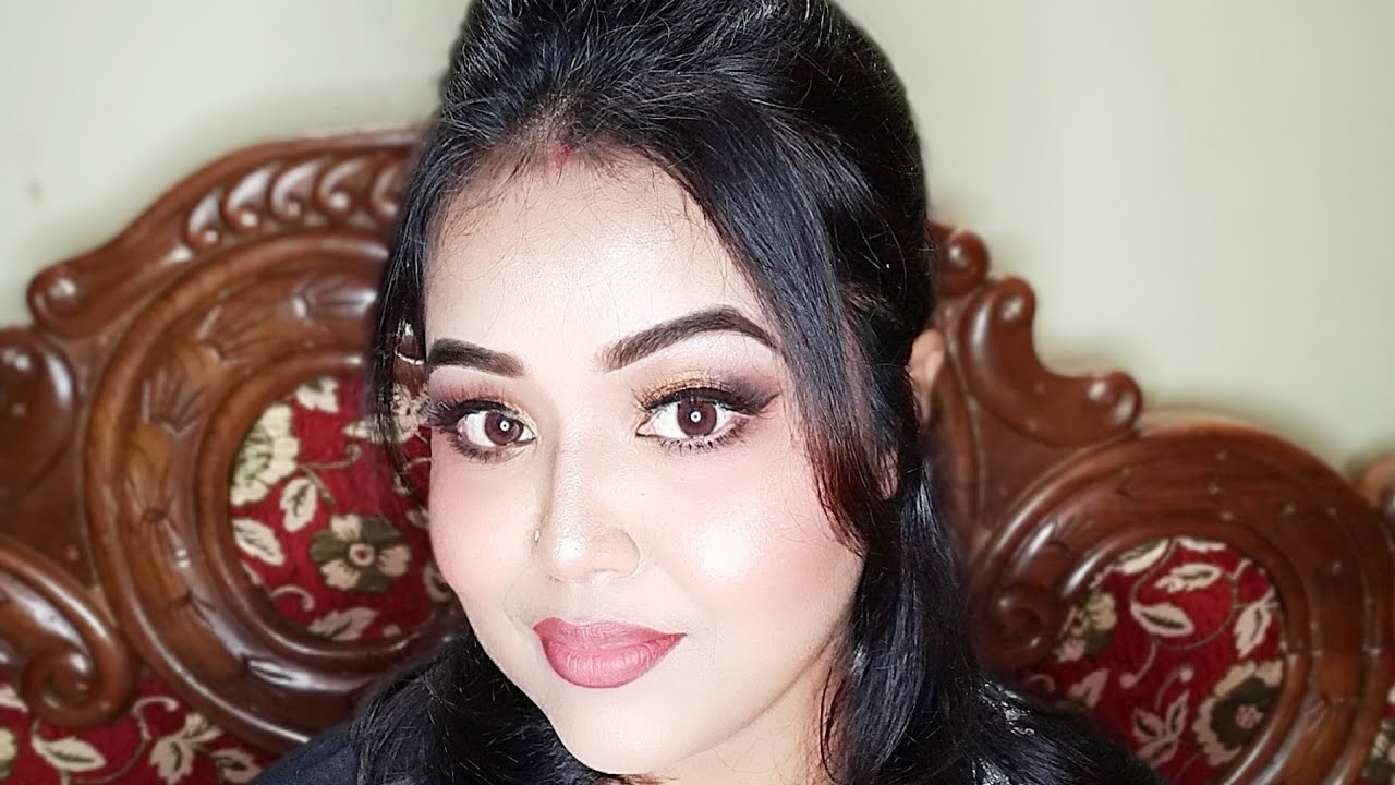Golden Glitter eyemakeup।। Beauty Mirror Banashri YouTube