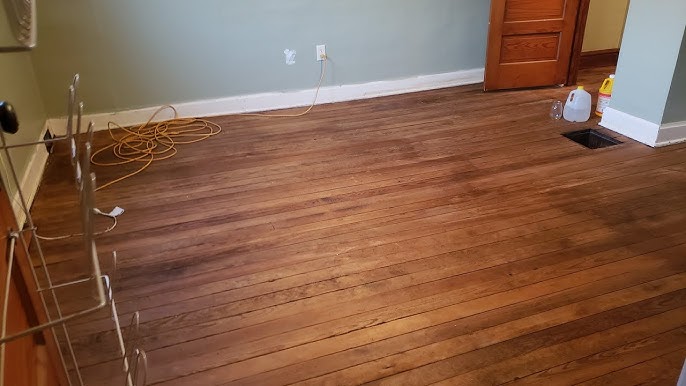 How I Gel Stained our Wood Floors - The Wicker House