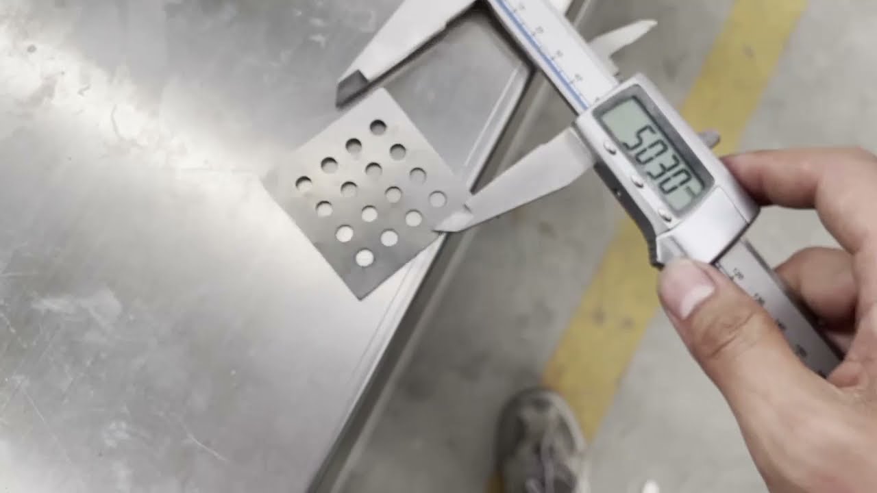 [LXSHOW] optical fiber cutting machine for tube and sheet with 1500W Raycus LX3015CT Customized logo