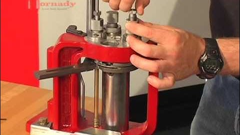 Lock-N-Load™ AP Instructional Videos (9 of 12) Powder Measure Setup from Hornady®