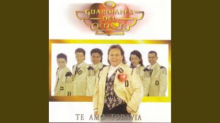 Video thumbnail of "Guardianes Del Amor - Besame Un Poquito Mas"