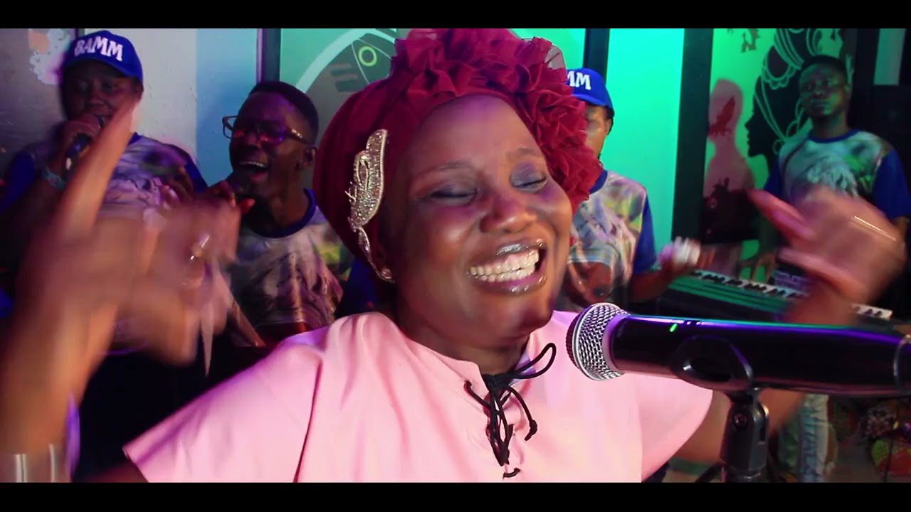 SOLUTION PRAISE with Senwele Jesu