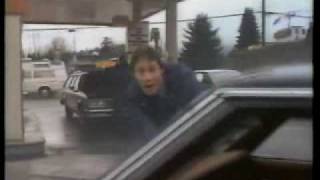 Gulf commercial (1985) screenshot 2