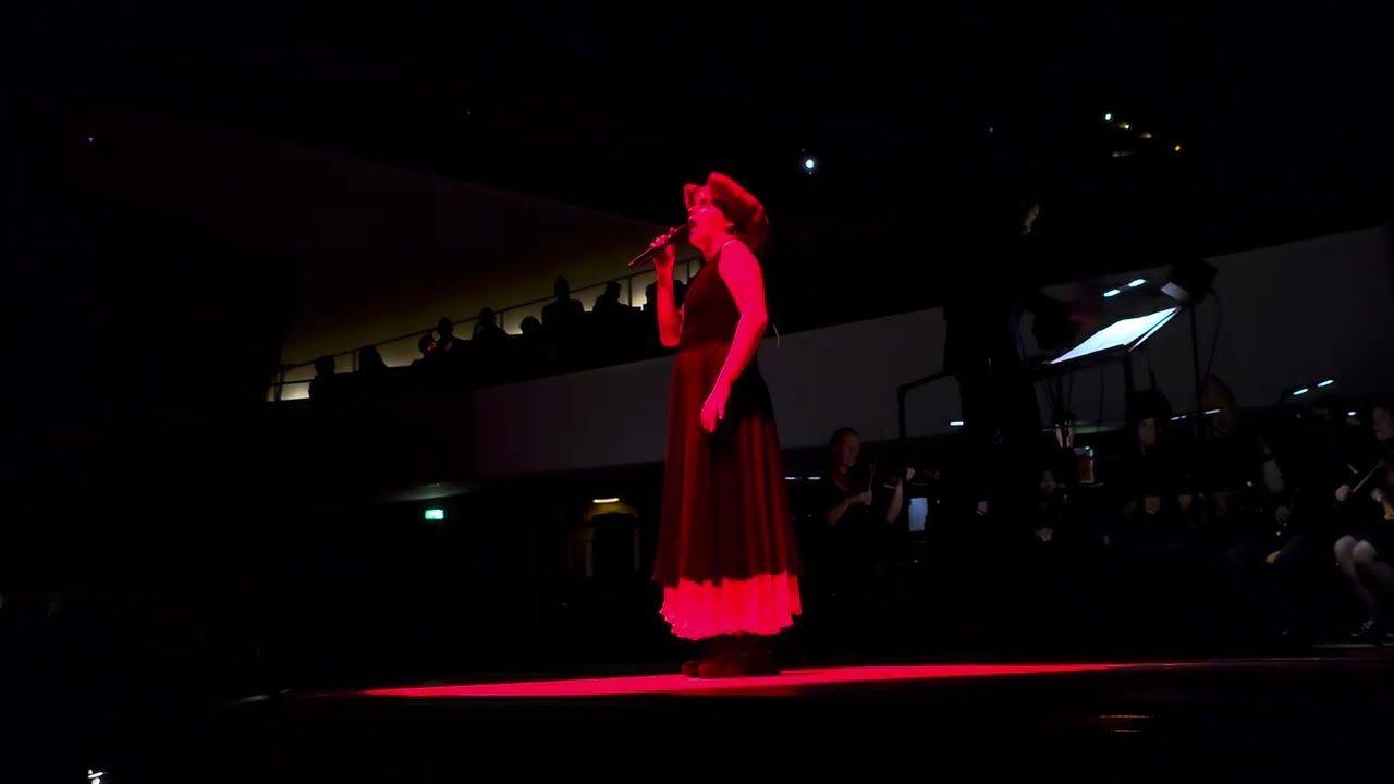 Zaho de Sagazan - Tristesse - La symphonie des éclairs (Orchestral Odyssey) - 04.11.2025 - Berlin