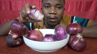 I Tried to Beat the Raw Onion Eating World Record.