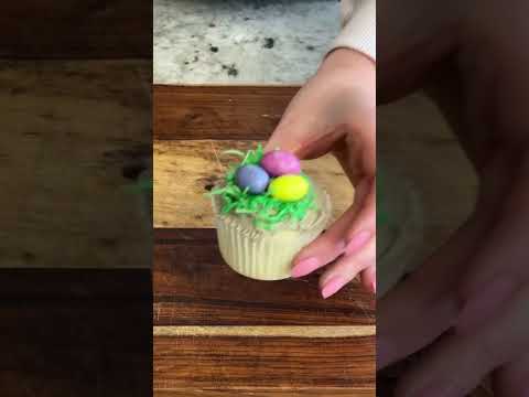 Easy Easter cupcakes 🐣 #easterdessert #cupcakes #cupcakedecoration
