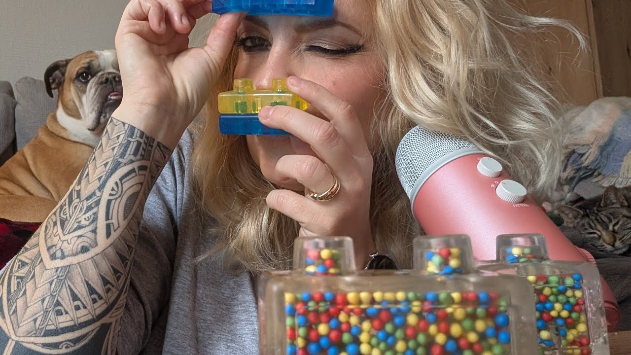 Sticky asmr chuchotement