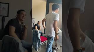 Pengawalan ketat😎