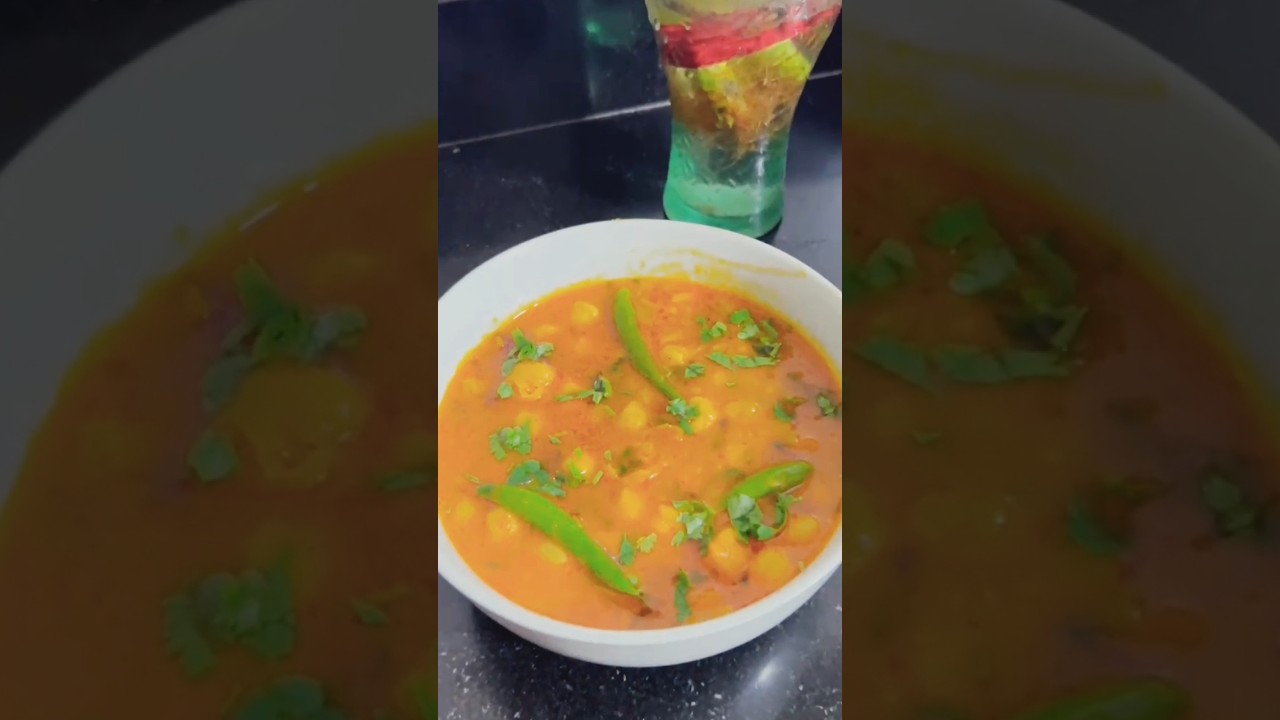 Perfect Chole Bhatura at Home 😍 | Street Style Taste#HalwaiStyle #NorthIndianFood #FoodShorts