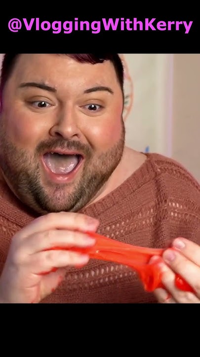 Kerry Try's - SLIME! (Part 3) #vloggingwithkerry #vwk #slime #try - YouTube