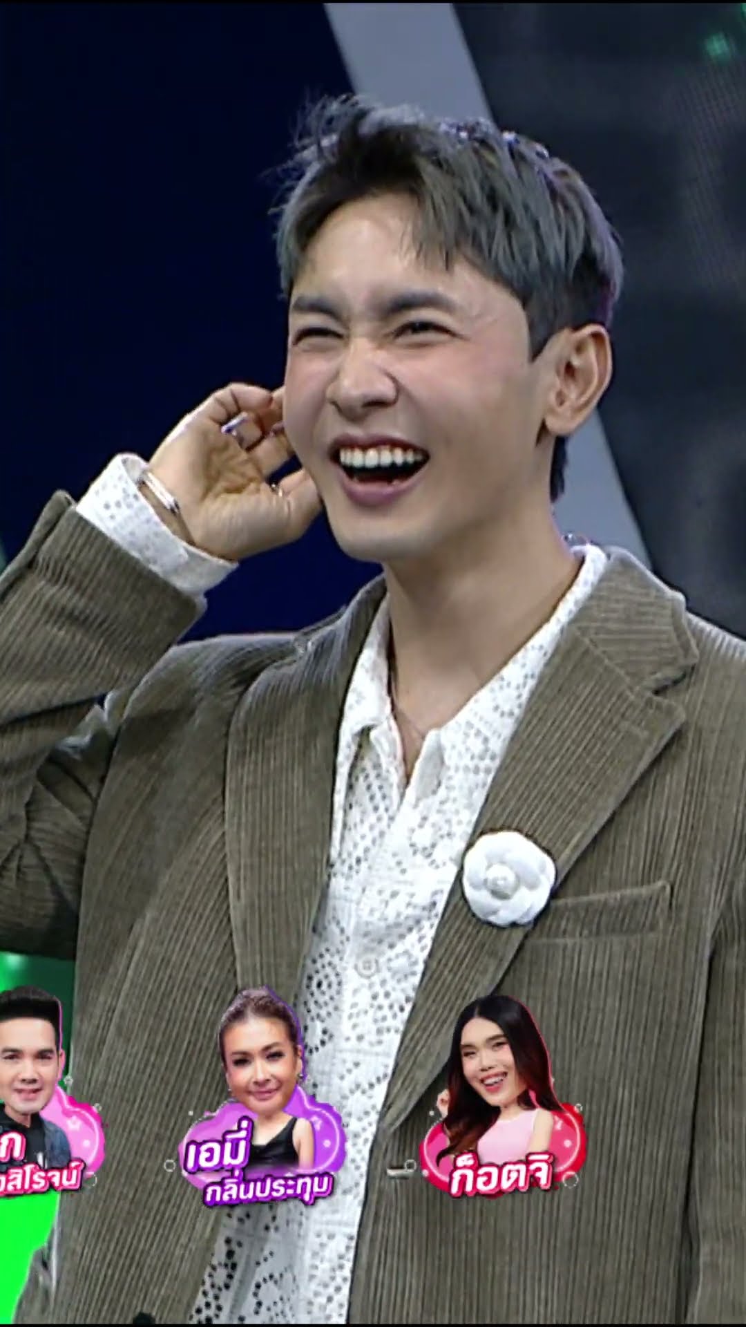 น้องๆ เอาลาบเป็ดมาจาน  #ร้องข้ามกำแพง #TheWallSong