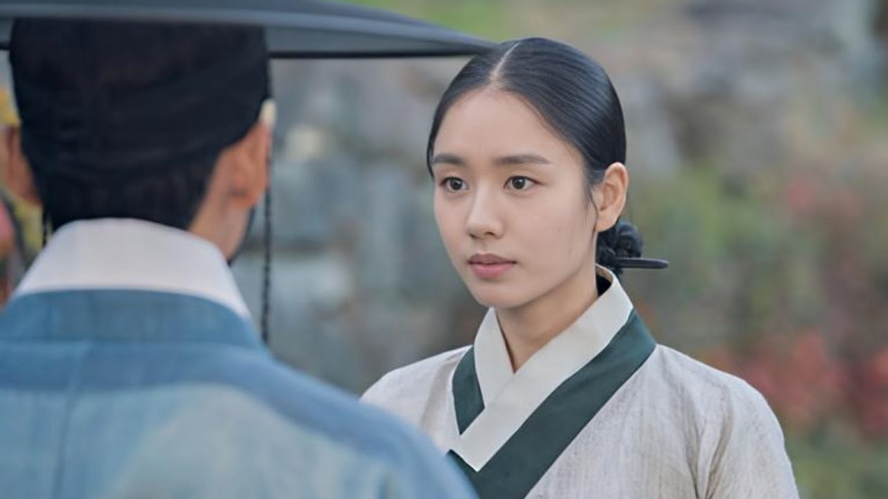 Ее бросили и продали в рабство. Ее бывший муж спас ее и жестоко отомстил ей (дорама).