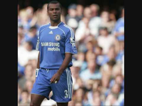 Ashley Cole is a Chealsea Batty Boy