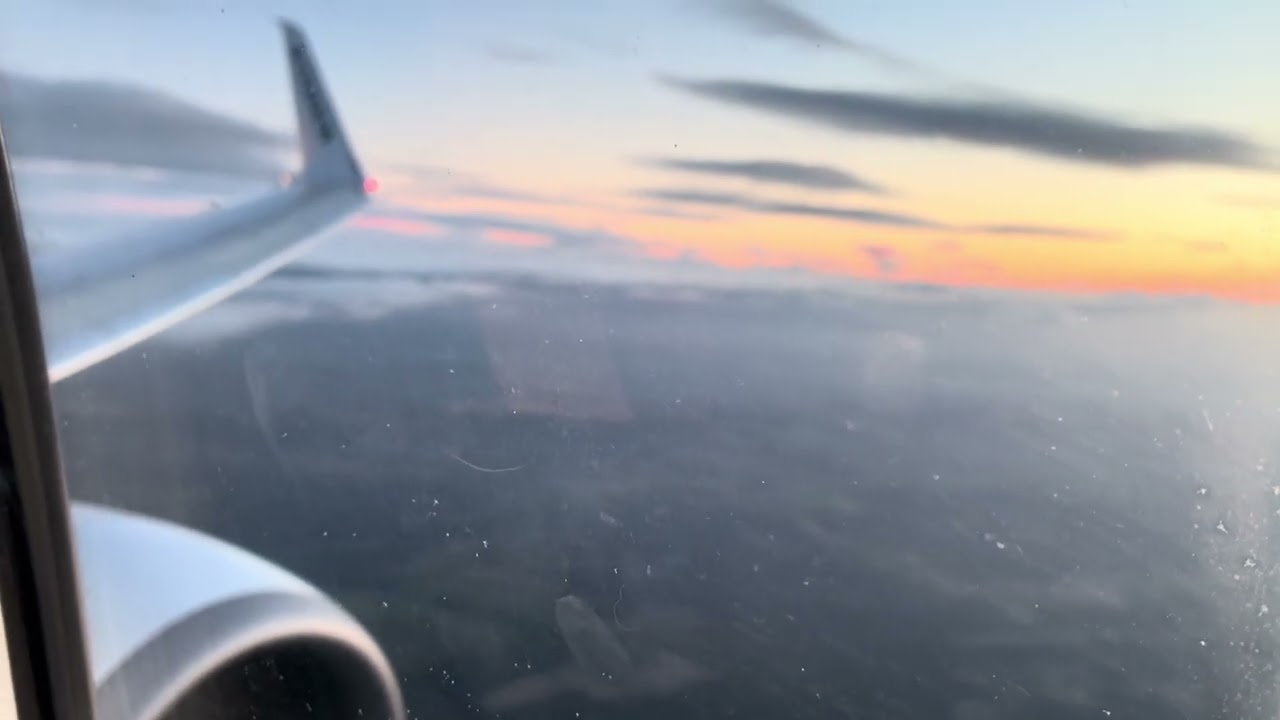 Ryanair B737-800 Sunset Landing in Shannon. 