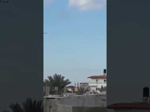 بالفيديو:القوات المسلحه مدعومه بالقوات الجويه تسيطر على جنوب العريش وتحذيرات للمواطنين