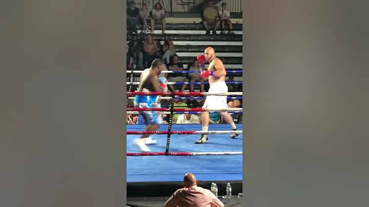(Eric perry vs. Preston king) Knocked out in 2 min...