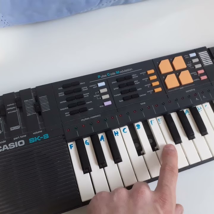 Nokia Ringtone on Casio Sk-8 sampling keyboard
