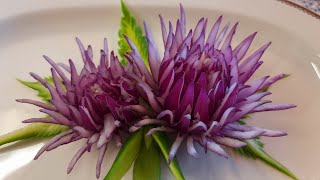 #Carved chrysanthemum flowers from Red onion #ดอกเบญจมาศ จากหอมแดง #แกะสลัก