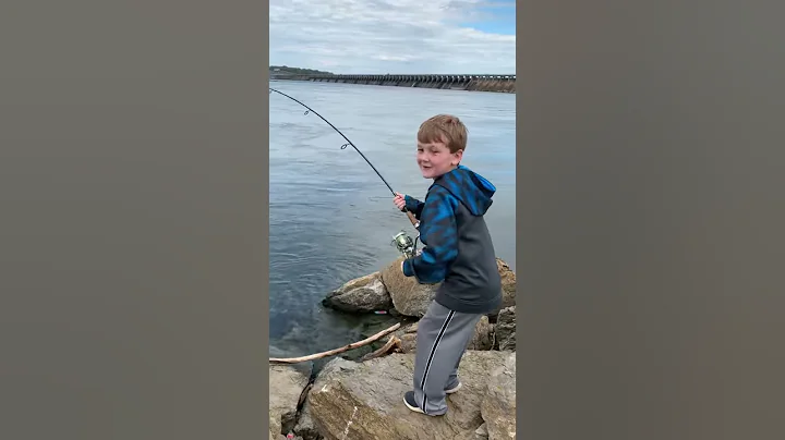 7 year-old catches first white bass at Wheeler Dam
