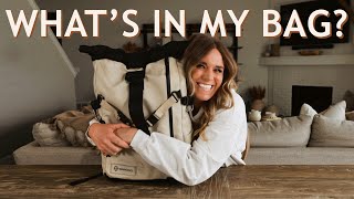 WHAT&#39;S IN OUR CAMERA BAG?! (everything we carry on our backs around the world)