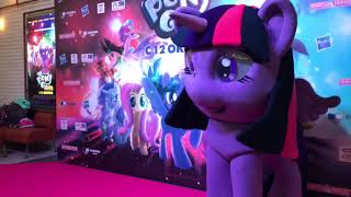 Предпремьерный показ My little Pony Movie. Распаковка игрушек. 7 октября 2017 Москва ТЦ Ривьера Предпремьерный показ My little Pony Movie. Распаковка игрушек. 7 октября 2017 Москва ТЦ Ривьера
