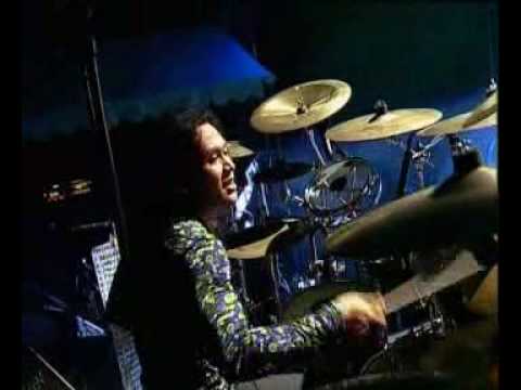 Search - Langit Dan Bumi (Konsert Live Evolusi 2004 Stadium Merdeka)