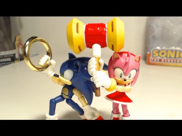 Sonic The Hedgehog 4-Inch Action Figure Modern Amy with Hammer Collectible  Toy