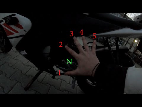 Video: Cum să conduci o motocicletă manuală (cu imagini)